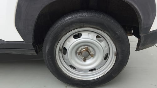 Used 2023 Nissan Magnite XE Petrol Manual tyres LEFT REAR TYRE RIM VIEW