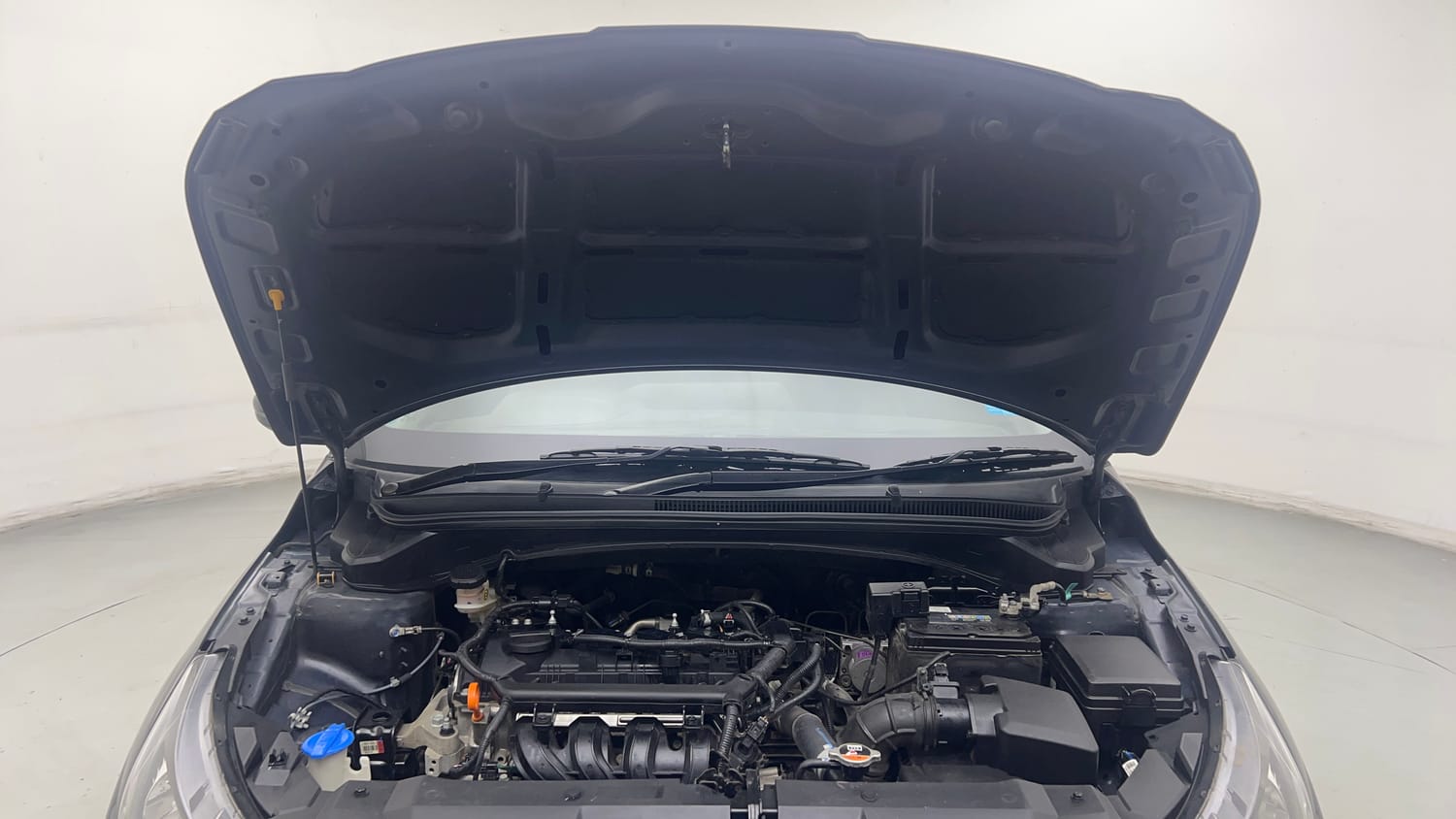 Used 2021 Hyundai i20 Sportz 1.2 MT Petrol Manual engine ENGINE & BONNET OPEN FRONT VIEW