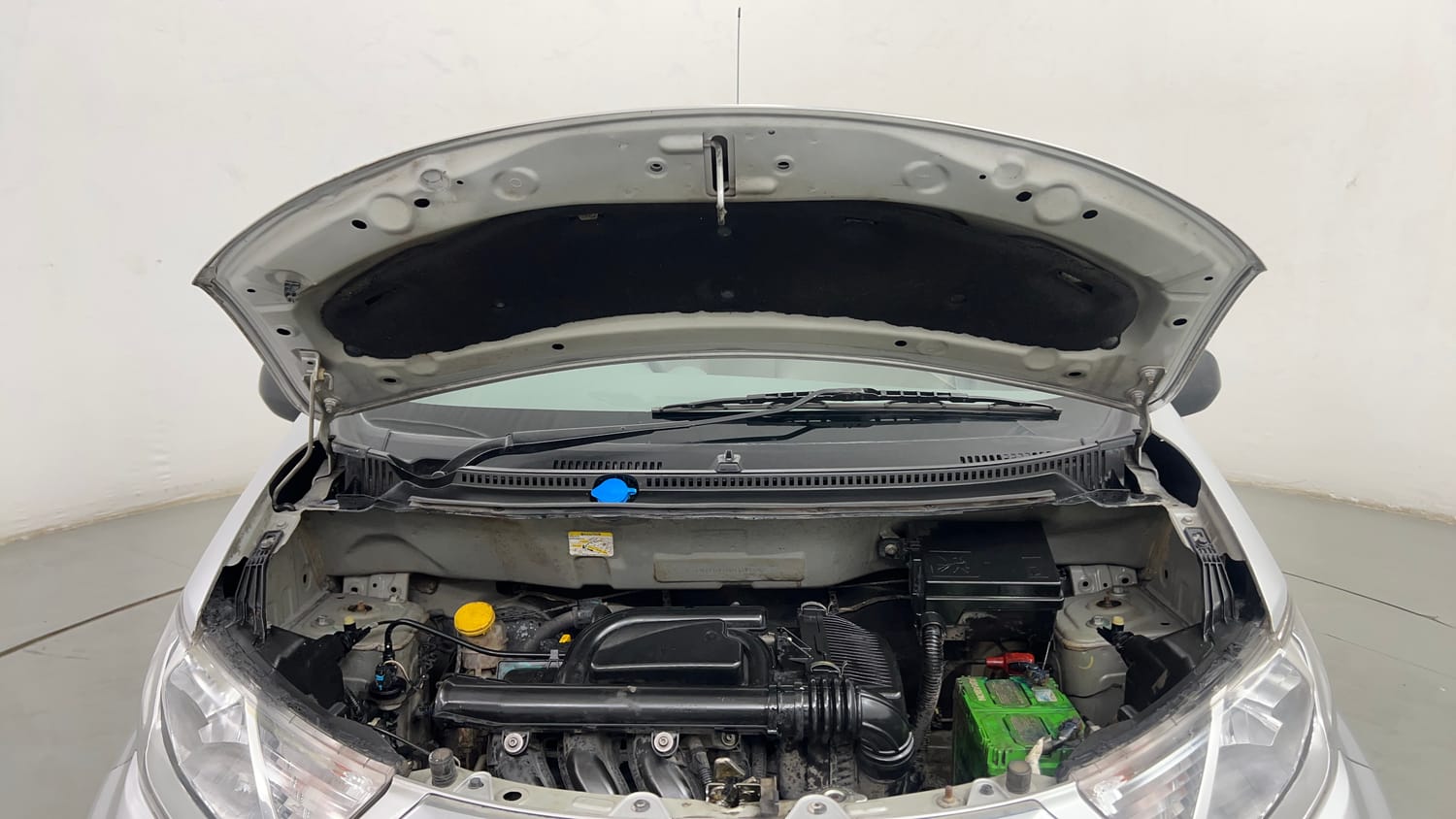 Used 2017 Datsun Redi-GO T (O) Petrol Manual engine ENGINE & BONNET OPEN FRONT VIEW