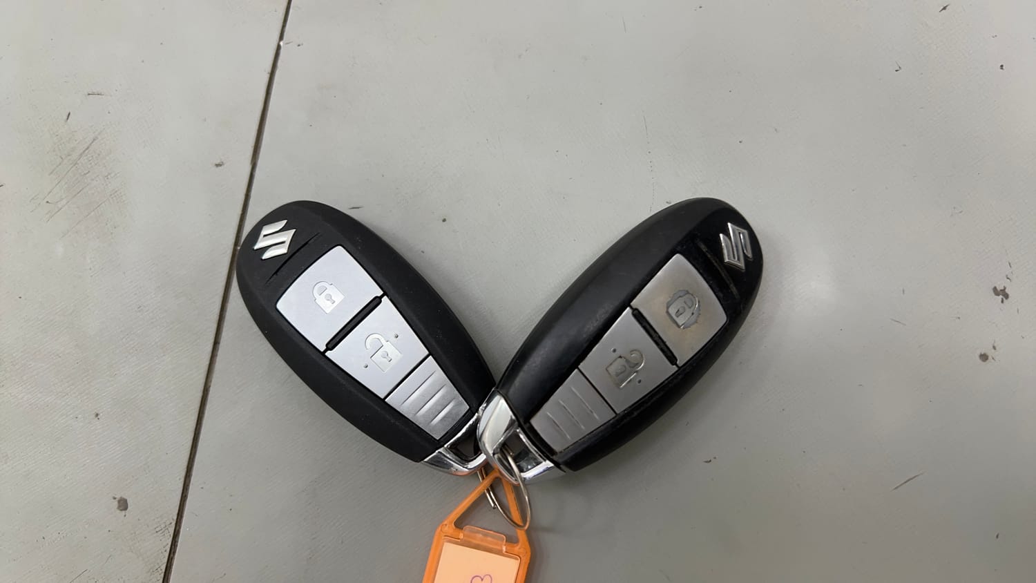 Used 2017 Maruti Suzuki Baleno Alpha 1.2 Petrol Manual extra CAR KEY VIEW