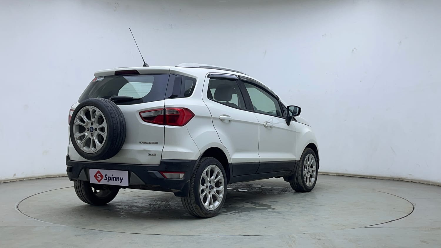 Used 2018 Ford EcoSport Titanium + 1.5L TDCi Diesel Manual exterior RIGHT REAR CORNER VIEW