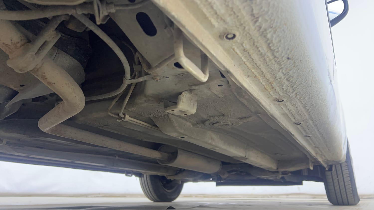 Used 2016 Maruti Suzuki Celerio VXi AMT Petrol Automatic extra REAR RIGHT UNDERBODY VIEW