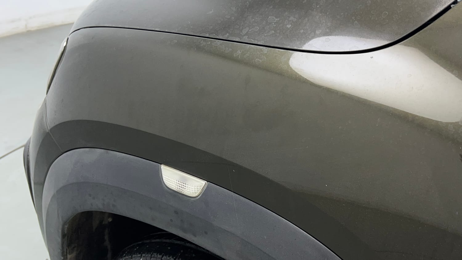 Used 2017 Renault Kwid 1.0 RXT Petrol Manual dents MINOR SCRATCH