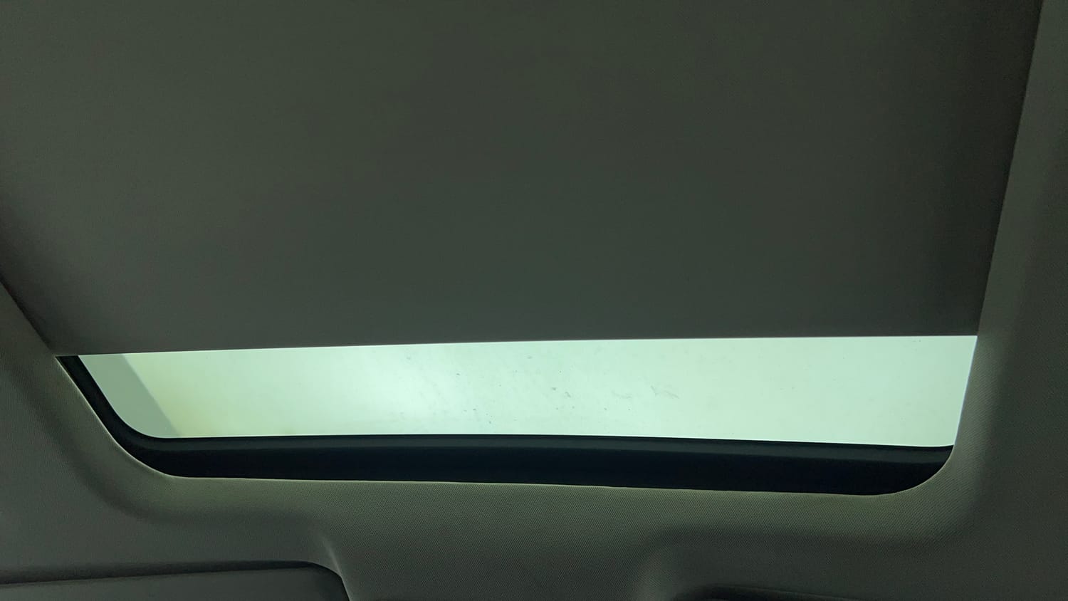 Used 2022 Tata Harrier XTA Plus Diesel Automatic top_features Sunroof