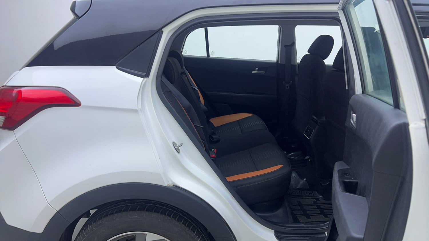 Used 2018 Hyundai Creta SX 1.6 Dual Tone Petrol Petrol Manual interior RIGHT SIDE REAR DOOR CABIN VIEW