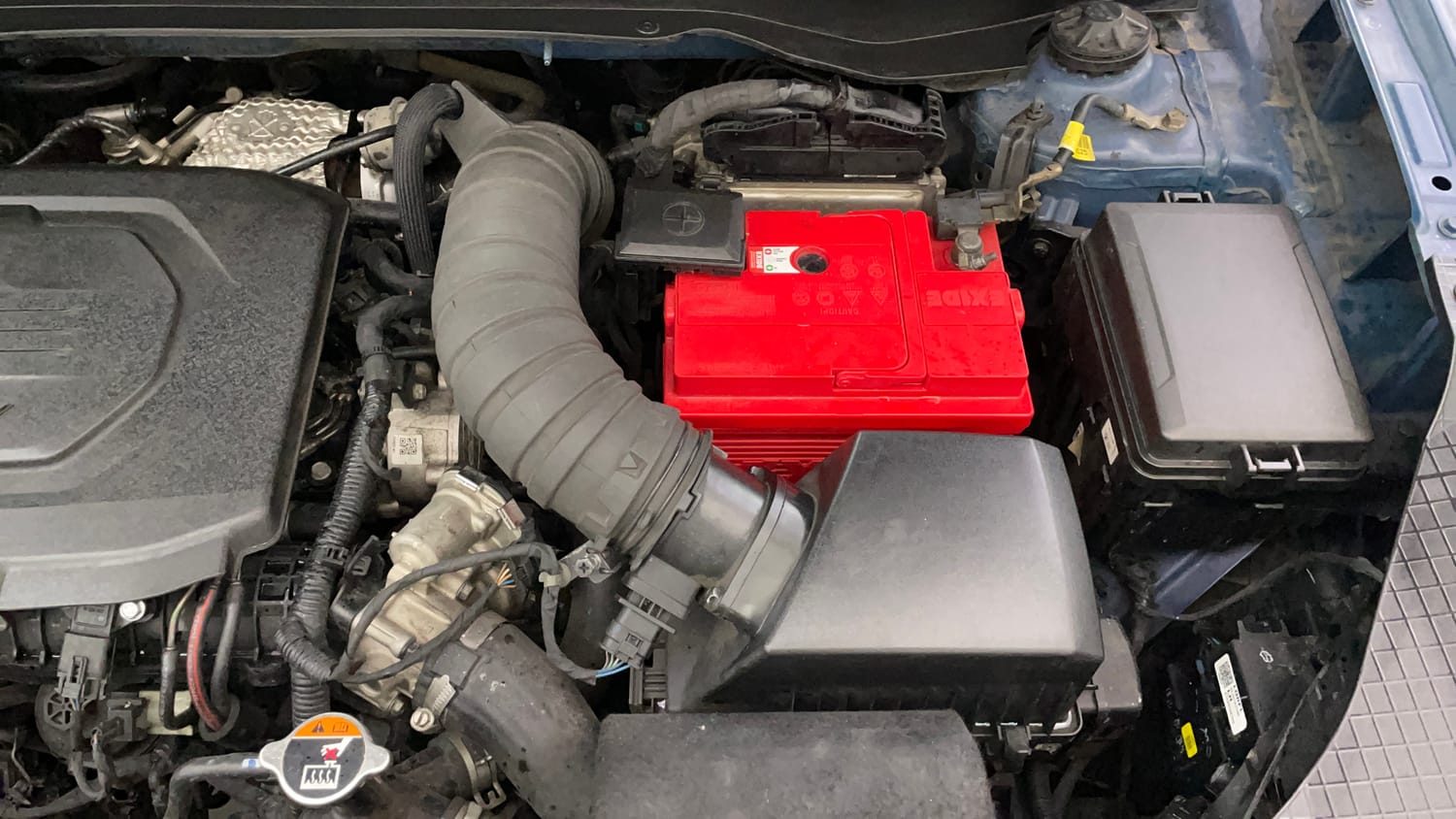 Used 2022 Hyundai Venue SX 1.5 CRDi Diesel Manual engine ENGINE LEFT SIDE VIEW