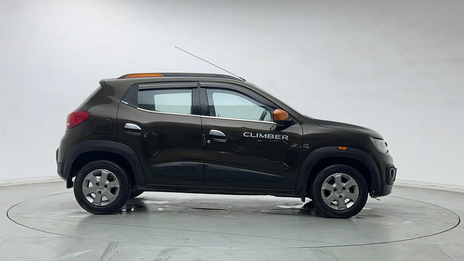 Used 2018 Renault Kwid CLIMBER 1.0 Petrol Manual exterior RIGHT SIDE VIEW