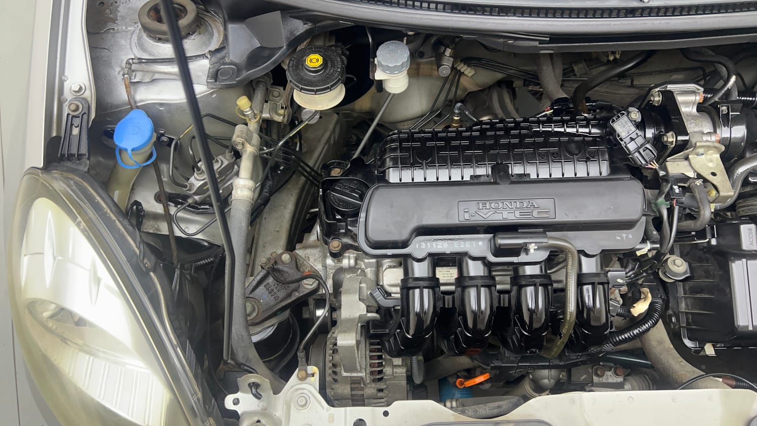Used 2013 Honda Amaze 1.2 EX i-VTEC Petrol Manual engine ENGINE RIGHT SIDE VIEW