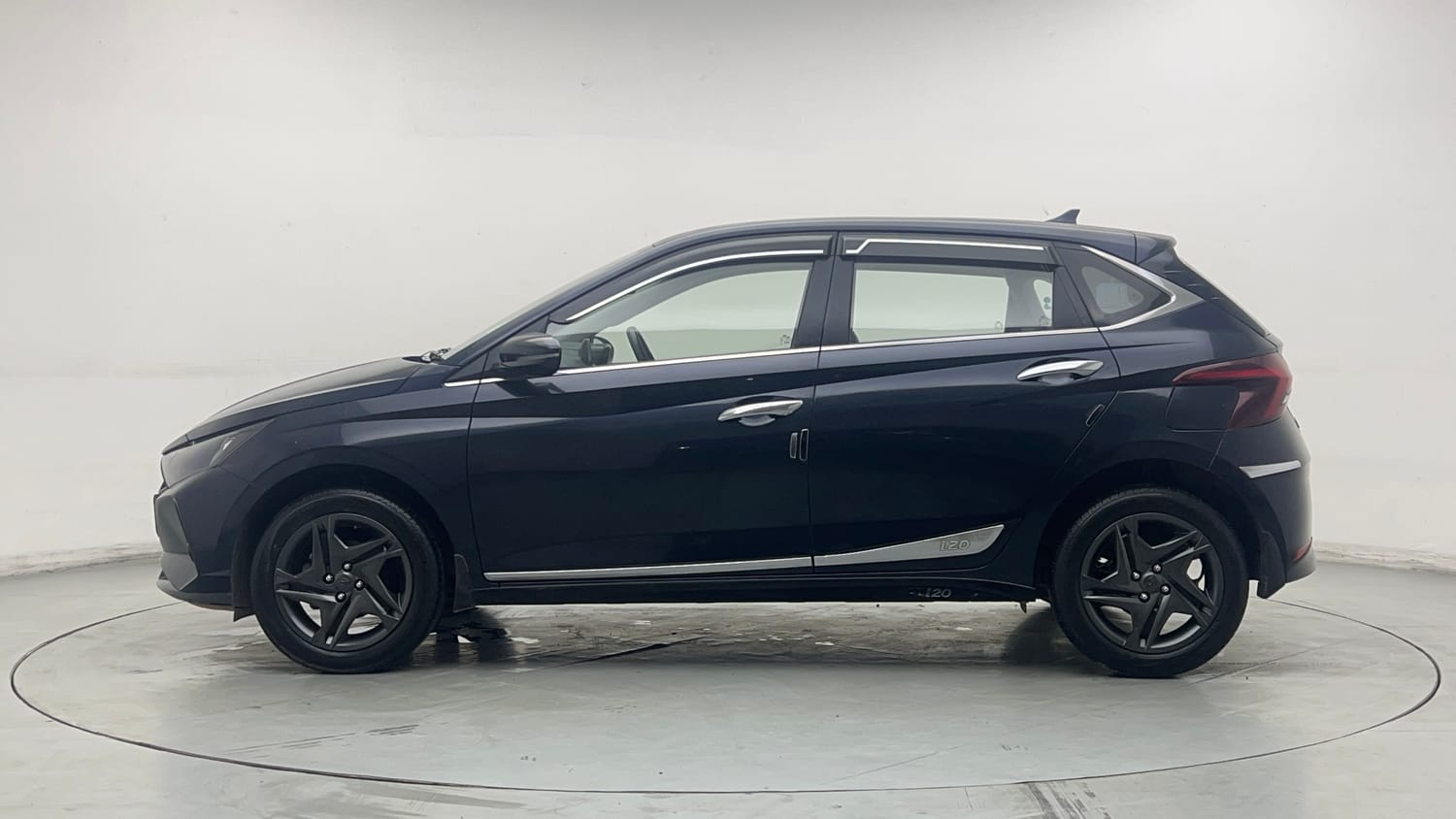 Used 2021 Hyundai i20 Sportz 1.2 MT Petrol Manual exterior LEFT SIDE VIEW