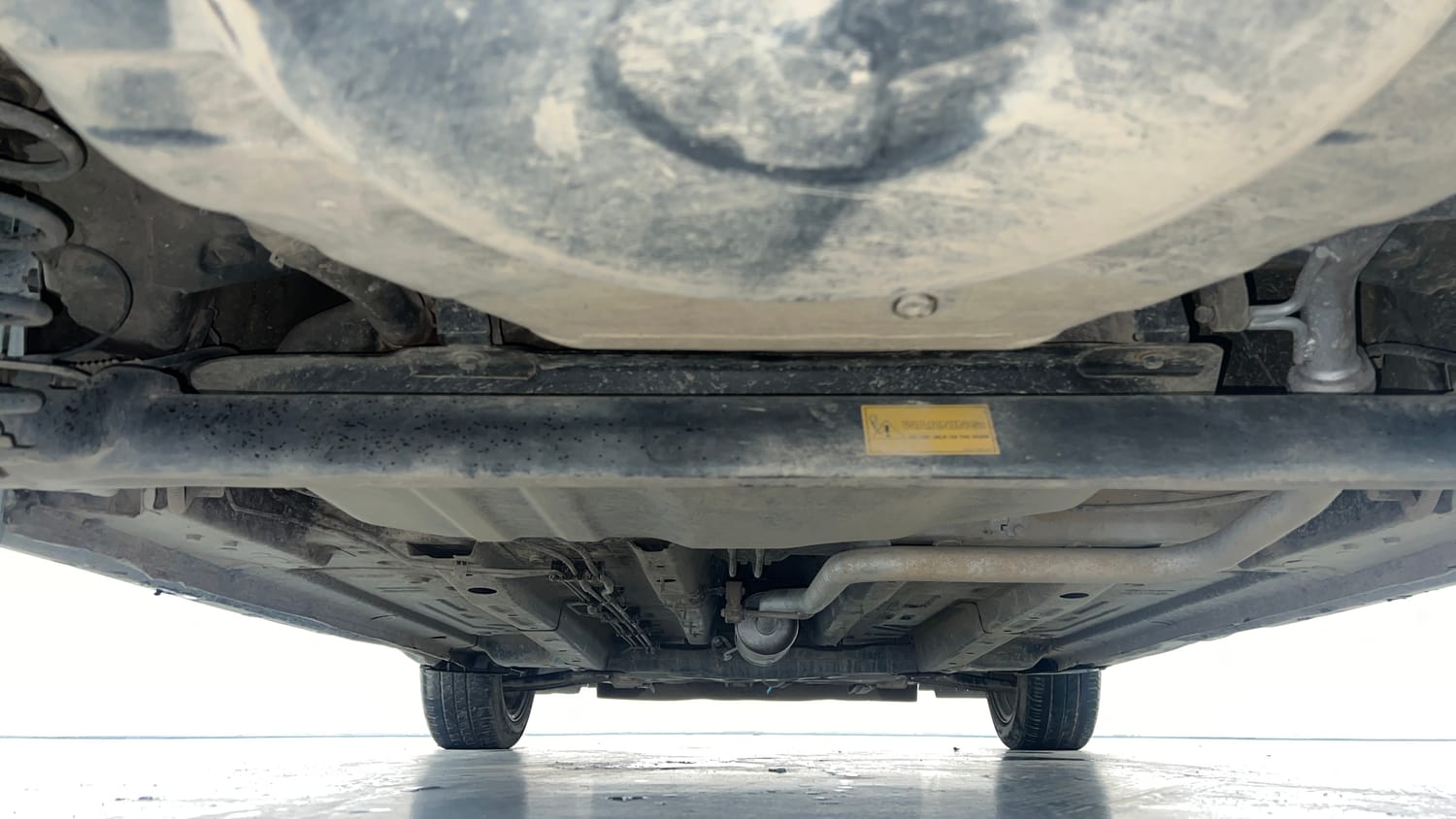 Used 2021 Tata Altroz XZ Petrol Petrol Manual extra REAR UNDERBODY VIEW (TAKEN FROM REAR)