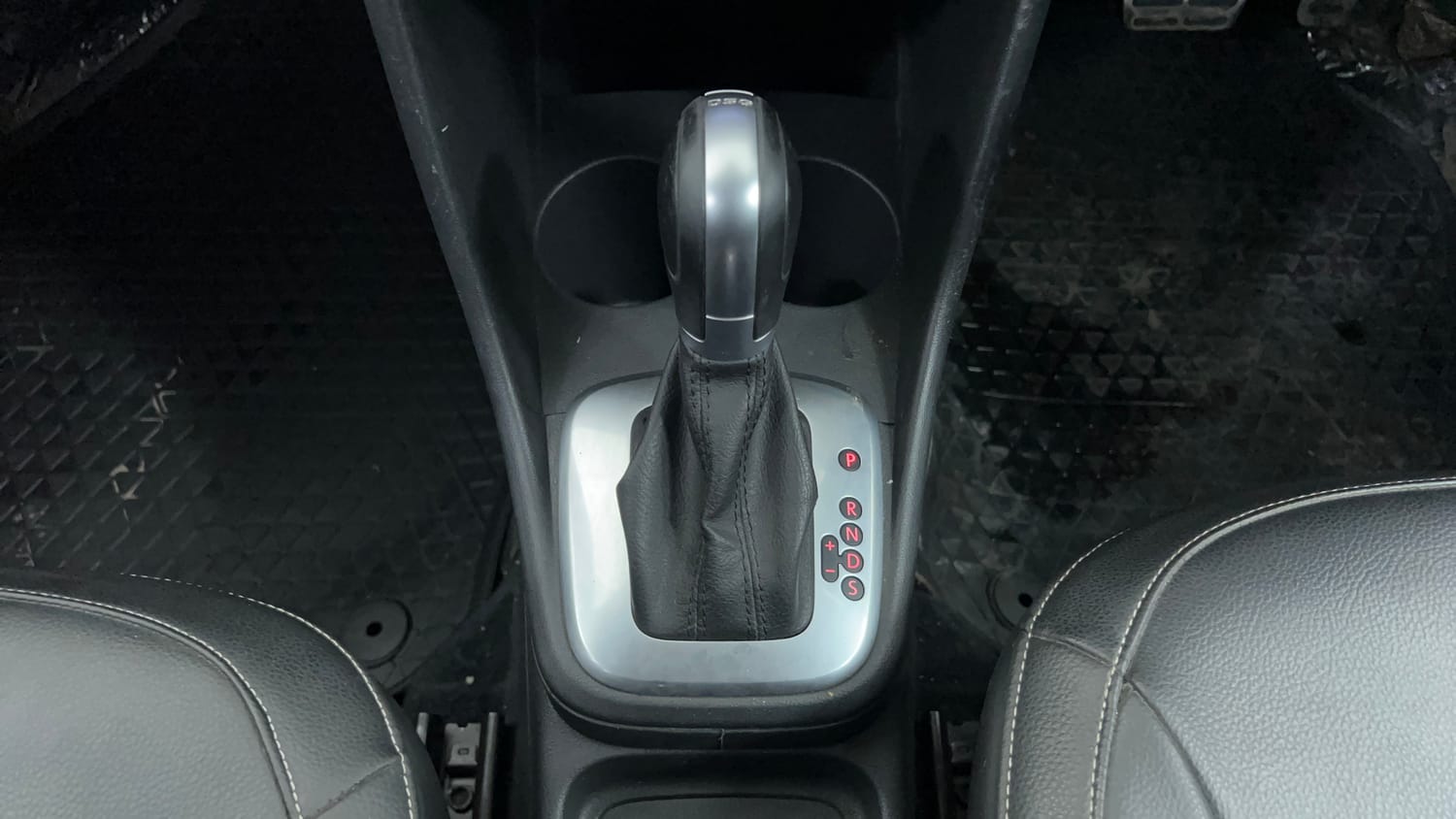 Used 2019 volkswagen Polo GT TSI Petrol Automatic interior GEAR  KNOB VIEW