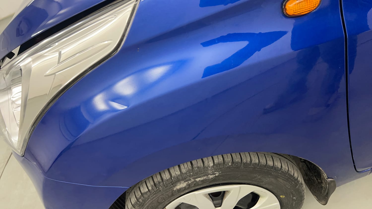 Used 2016 Hyundai Eon Magna Petrol Manual dents MINOR DENT