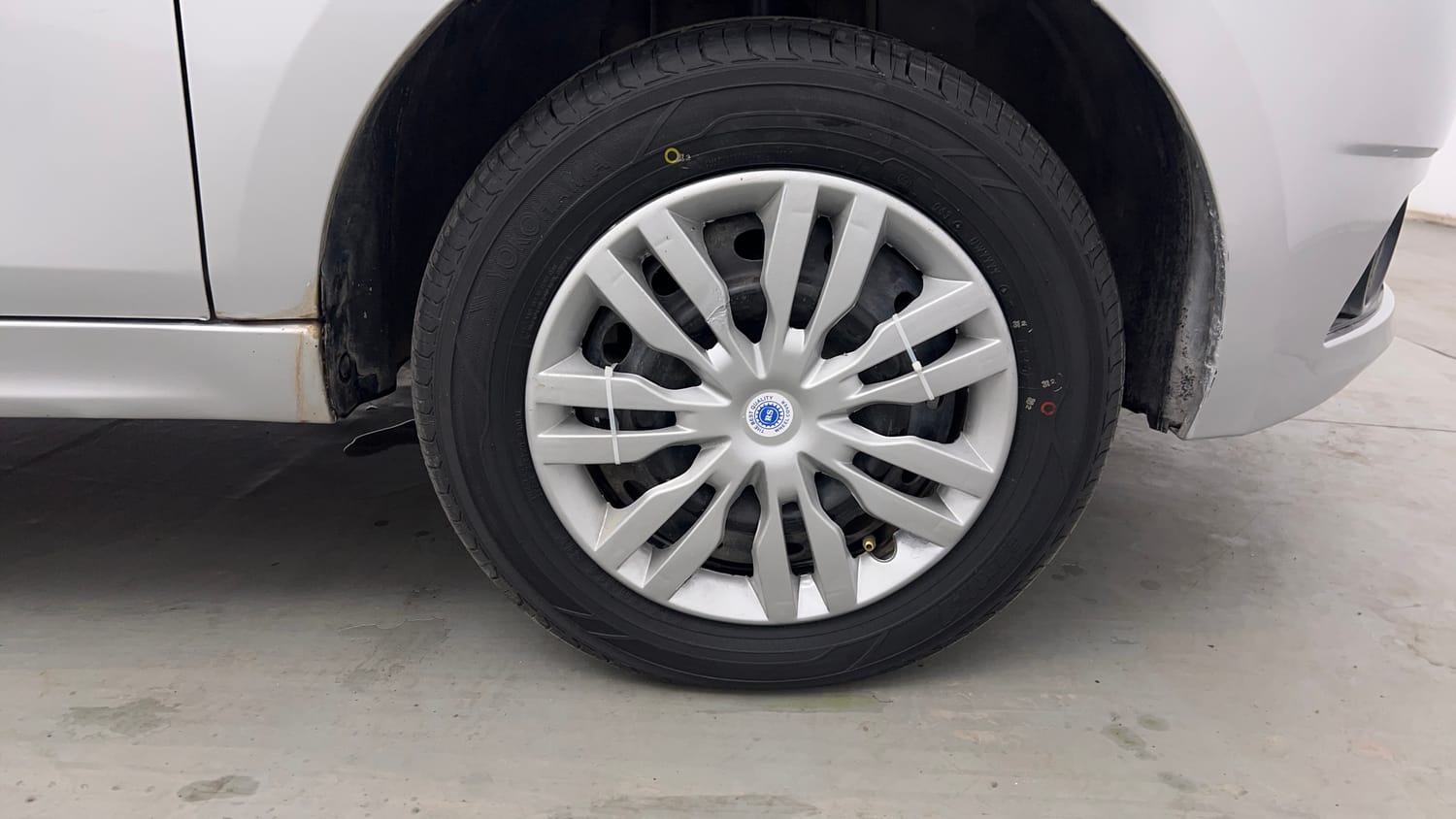 Used 2017 Tata Tiago Revotron XT Petrol Manual tyres RIGHT FRONT TYRE RIM VIEW