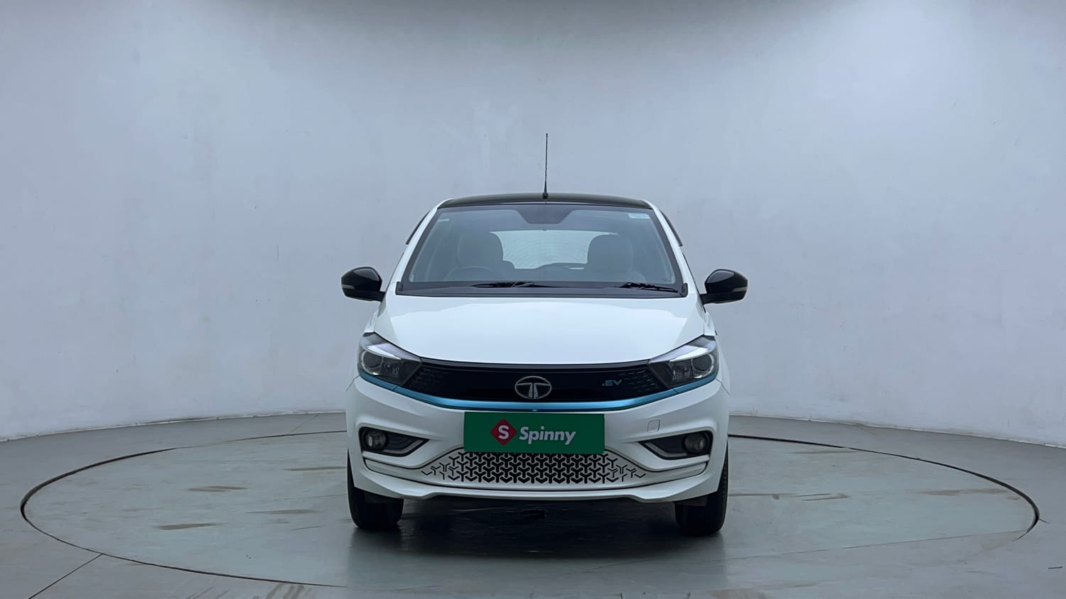 Used 2023 Tata Tiago EV XZ Plus Tech LUX Long Range Electric Automatic exterior FRONT VIEW