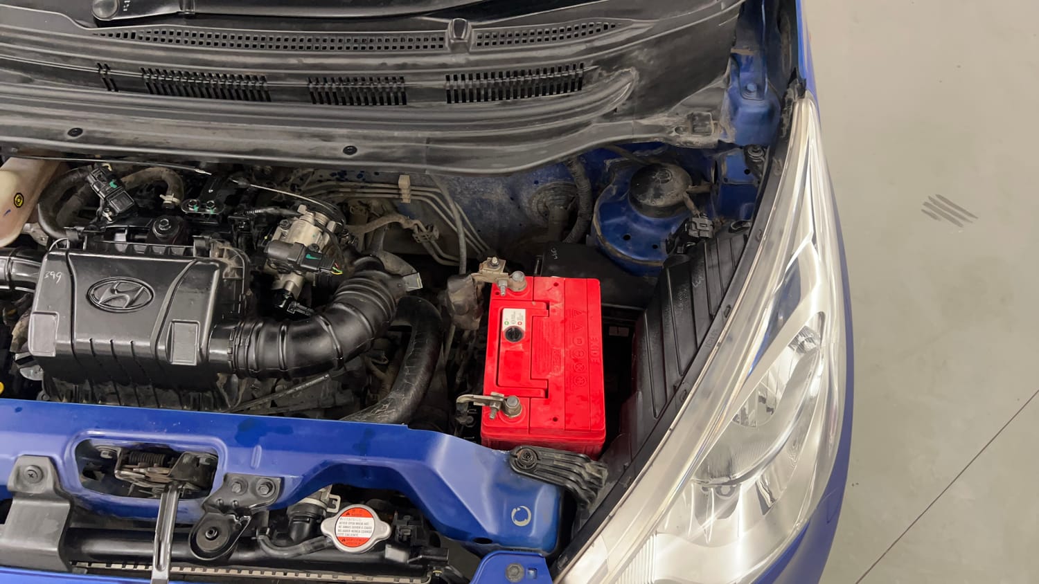 Used 2016 Hyundai Eon Magna Petrol Manual engine ENGINE LEFT SIDE VIEW