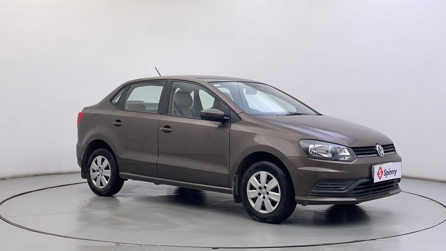 Used 2017 Volkswagen Ameo Trendline 1.2L (P) Petrol Manual exterior RIGHT FRONT CORNER VIEW