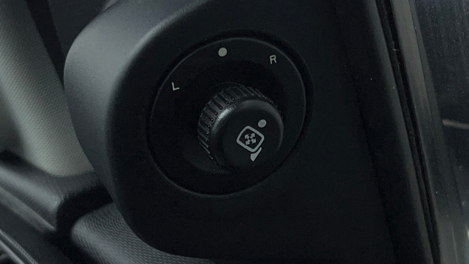 Used 2021 Tata Tiago LE Petro l+ CNG(Outside Fitted) Cng Manual top_features Adjustable ORVM