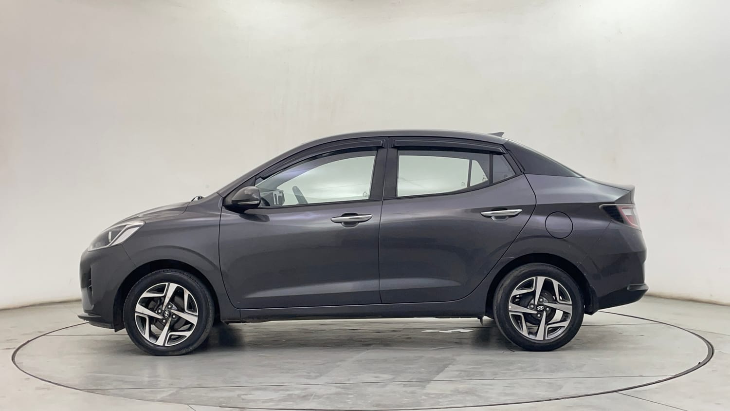 Used 2020 Hyundai Aura SX Plus 1.2 AMT Petrol Petrol Automatic exterior LEFT SIDE VIEW