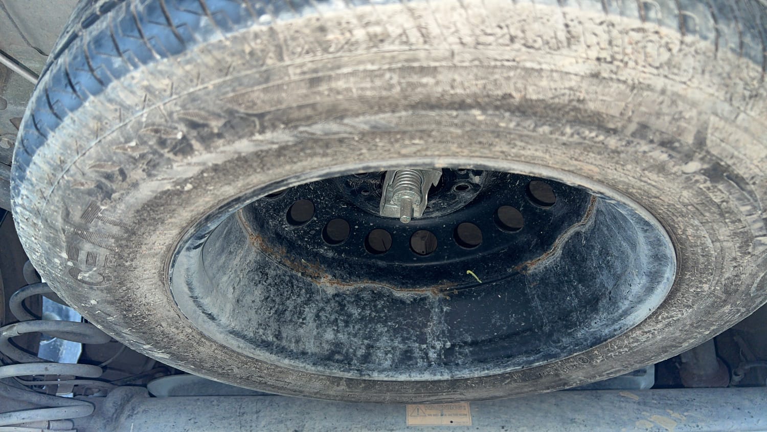 Used 2024 Tata Punch Accomplished iCNG Cng Manual tyres SPARE TYRE VIEW