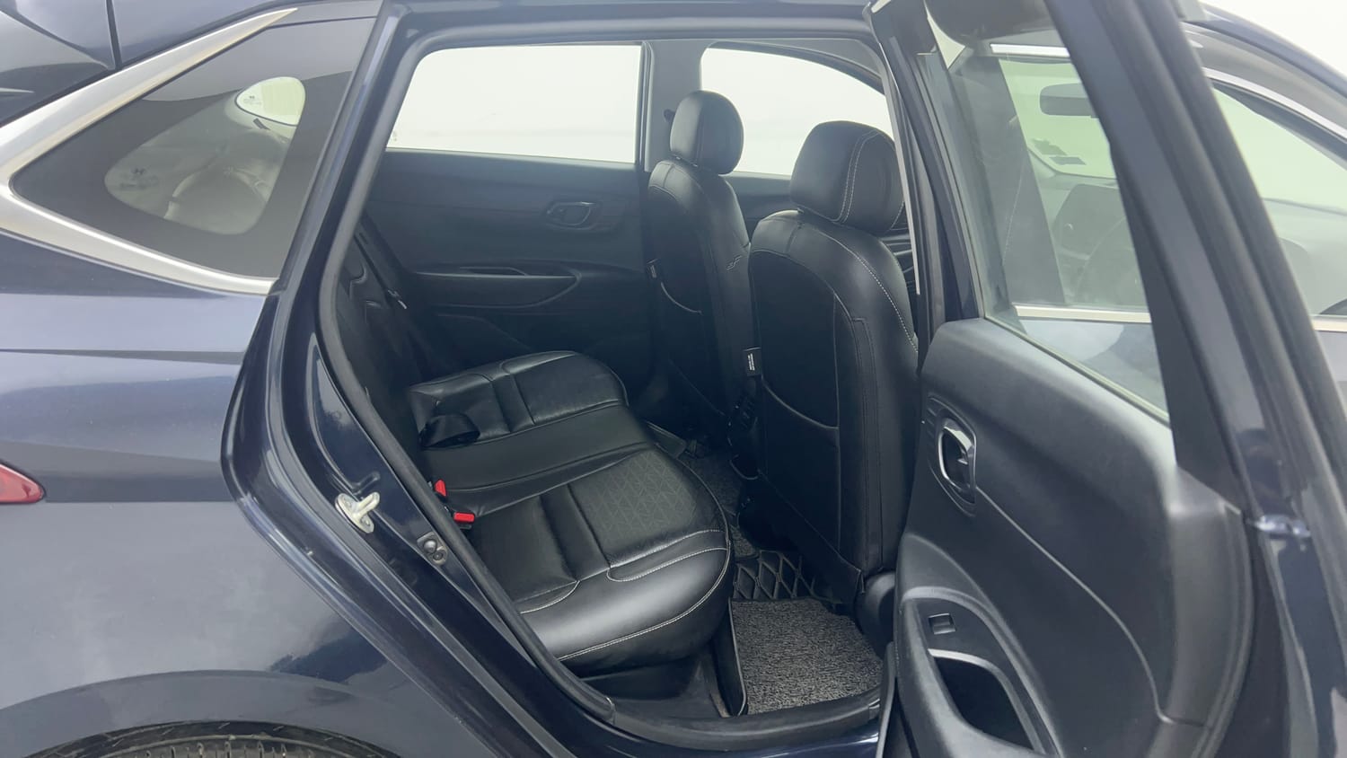 Used 2021 Hyundai i20 Sportz 1.2 MT Petrol Manual interior RIGHT SIDE REAR DOOR CABIN VIEW