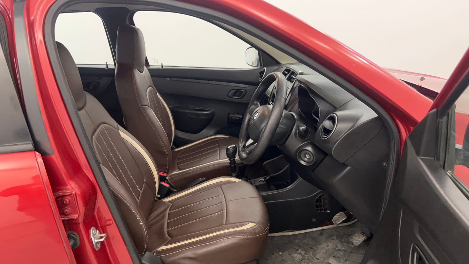 Used 2017 Renault Kwid RXL Petrol Manual interior RIGHT SIDE FRONT DOOR CABIN VIEW