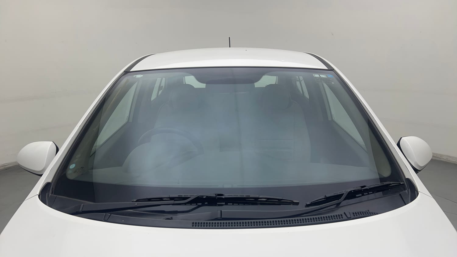 Used 2015 Hyundai Grand i10 Magna 1.2 Kappa VTVT Petrol Manual exterior FRONT WINDSHIELD VIEW