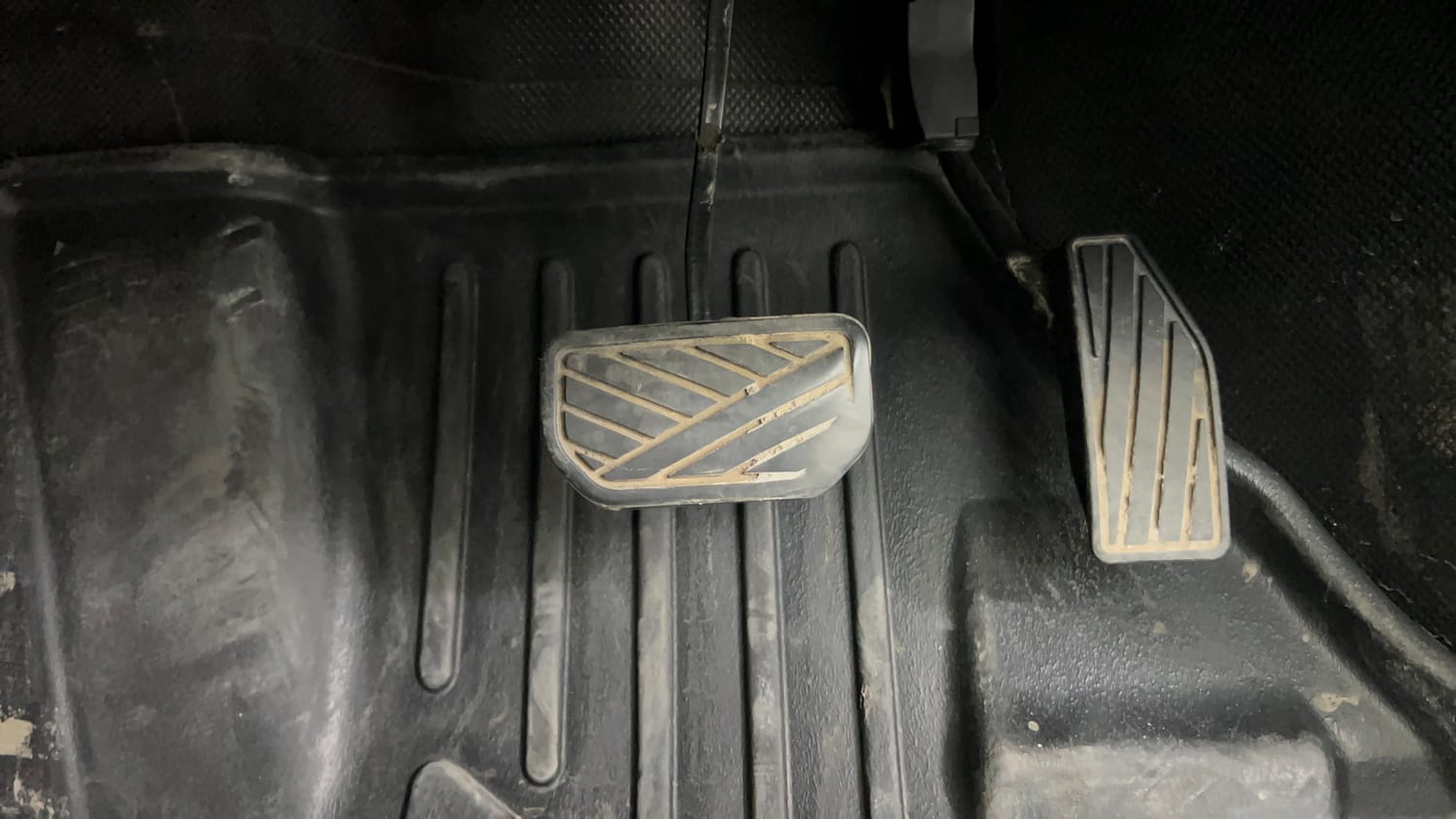 Used 2019 Maruti Suzuki Swift VDi AMT Diesel Automatic interior PEDALS VIEW