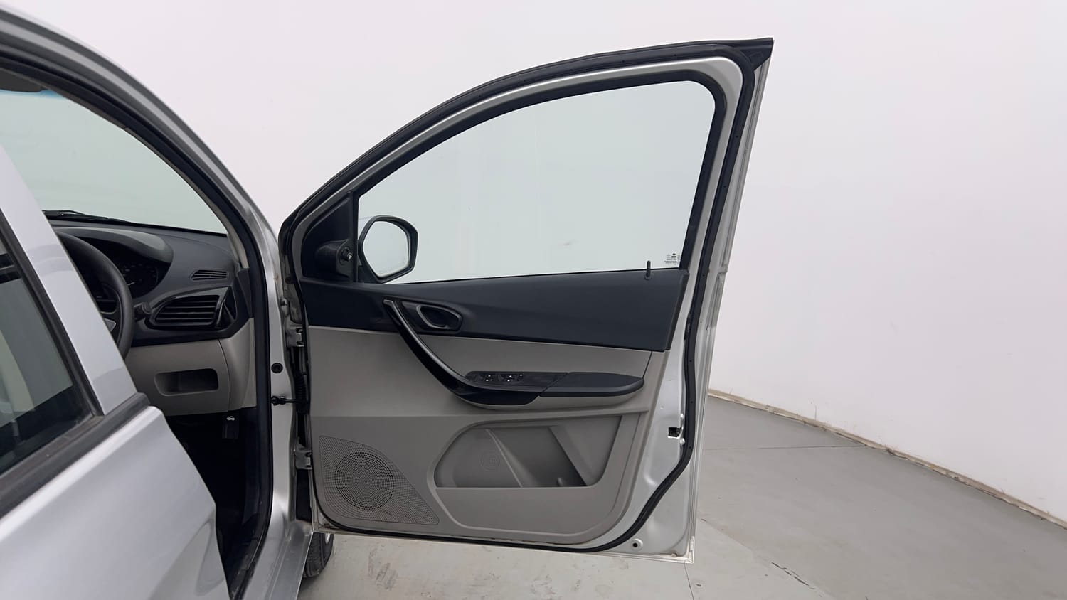 Used 2017 Tata Tiago Revotron XT Petrol Manual interior RIGHT FRONT DOOR OPEN VIEW
