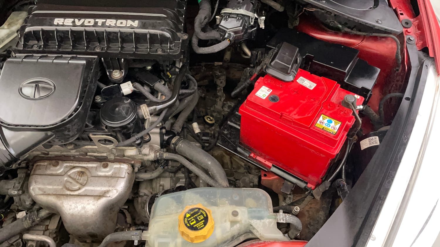 Used 2017 Tata Tiago Revotron XZ Petrol Manual engine ENGINE LEFT SIDE VIEW