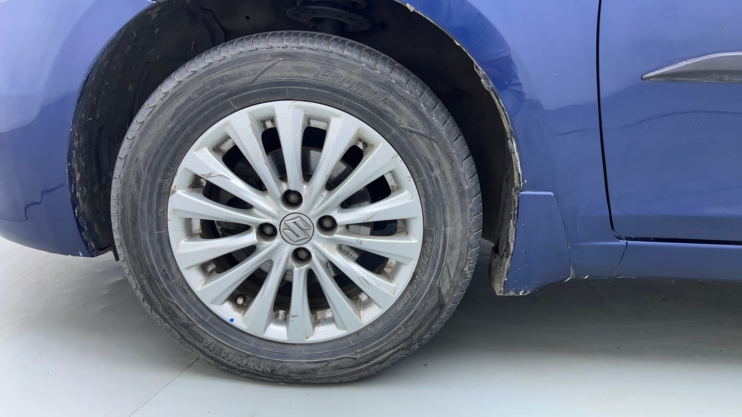 Used 2018 Maruti Suzuki Ciaz Zeta 1.4 MT Petrol Manual tyres LEFT FRONT TYRE RIM VIEW