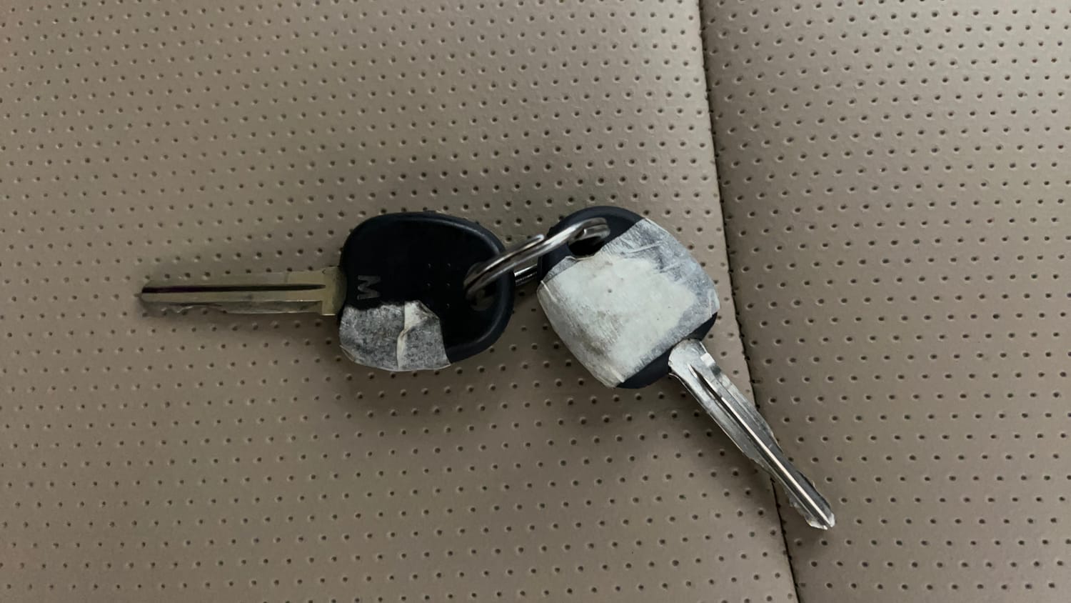 Used 2016 Hyundai Eon Era + Petrol Manual extra CAR KEY VIEW