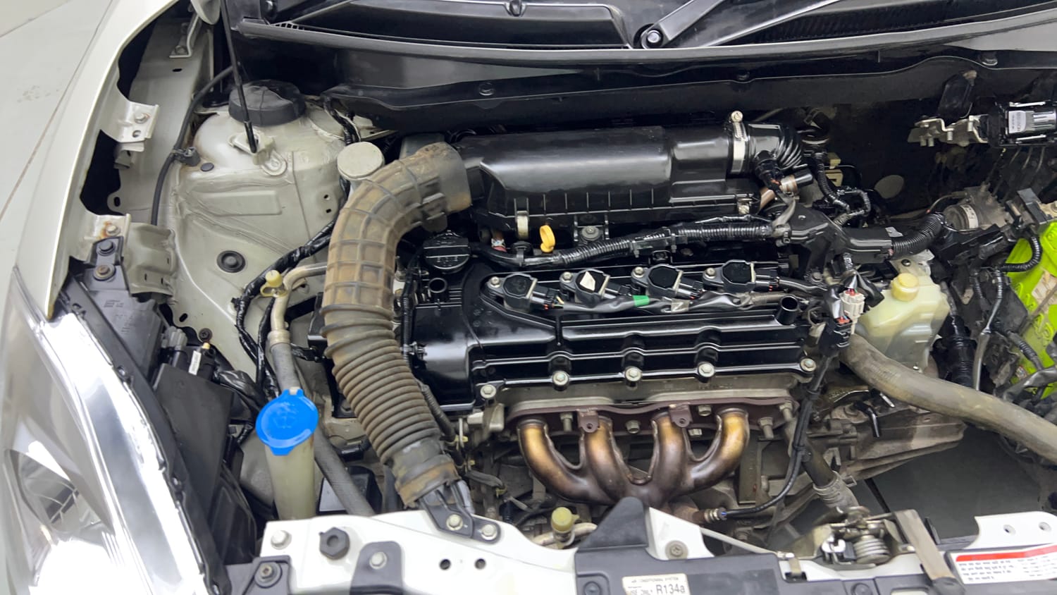 Used 2018 Maruti Suzuki Swift VXi AMT Petrol Automatic engine ENGINE RIGHT SIDE VIEW