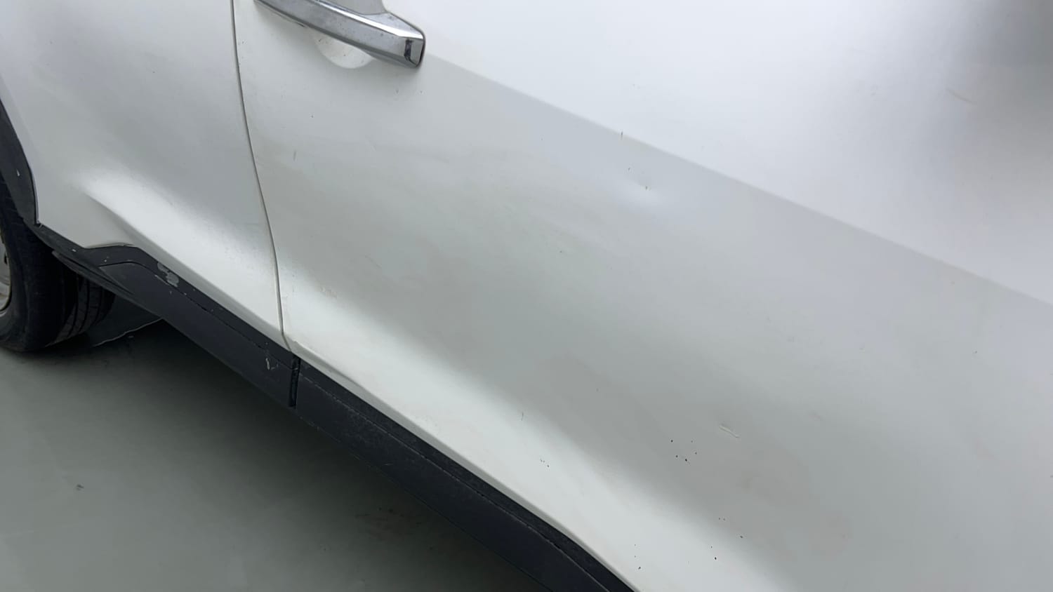 Used 2023 Nissan Magnite XE Petrol Manual dents MINOR SCRATCH