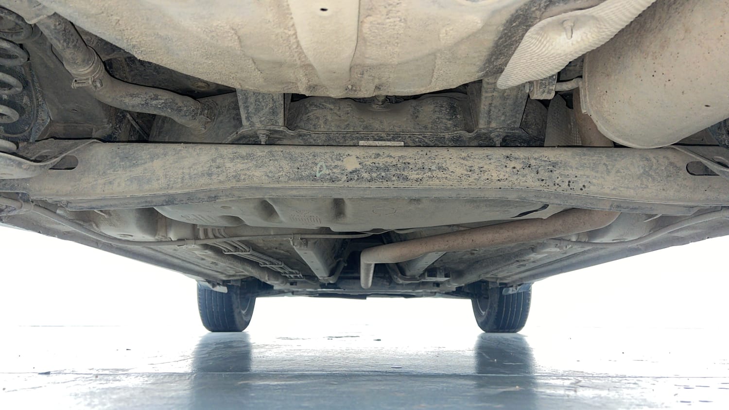 Used 2022 Kia Sonet HTX 1.5 Diesel Manual extra REAR UNDERBODY VIEW (TAKEN FROM REAR)