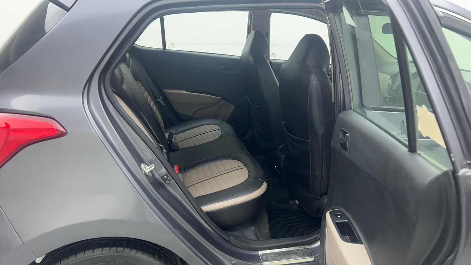 Used 2018 Hyundai Grand i10 Magna 1.2 Kappa VTVT Petrol Manual interior RIGHT SIDE REAR DOOR CABIN VIEW