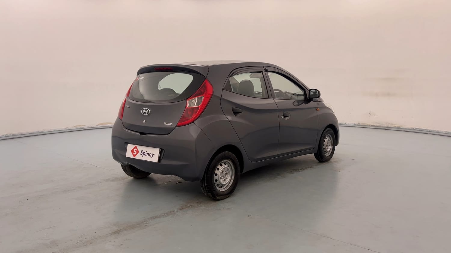 Used 2016 Hyundai Eon Era + Petrol Manual exterior RIGHT REAR CORNER VIEW