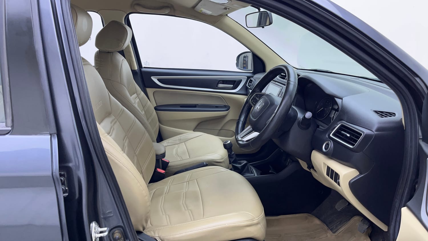 Used 2023 Honda Amaze VX 1.2 Petrol MT Petrol Manual interior RIGHT SIDE FRONT DOOR CABIN VIEW