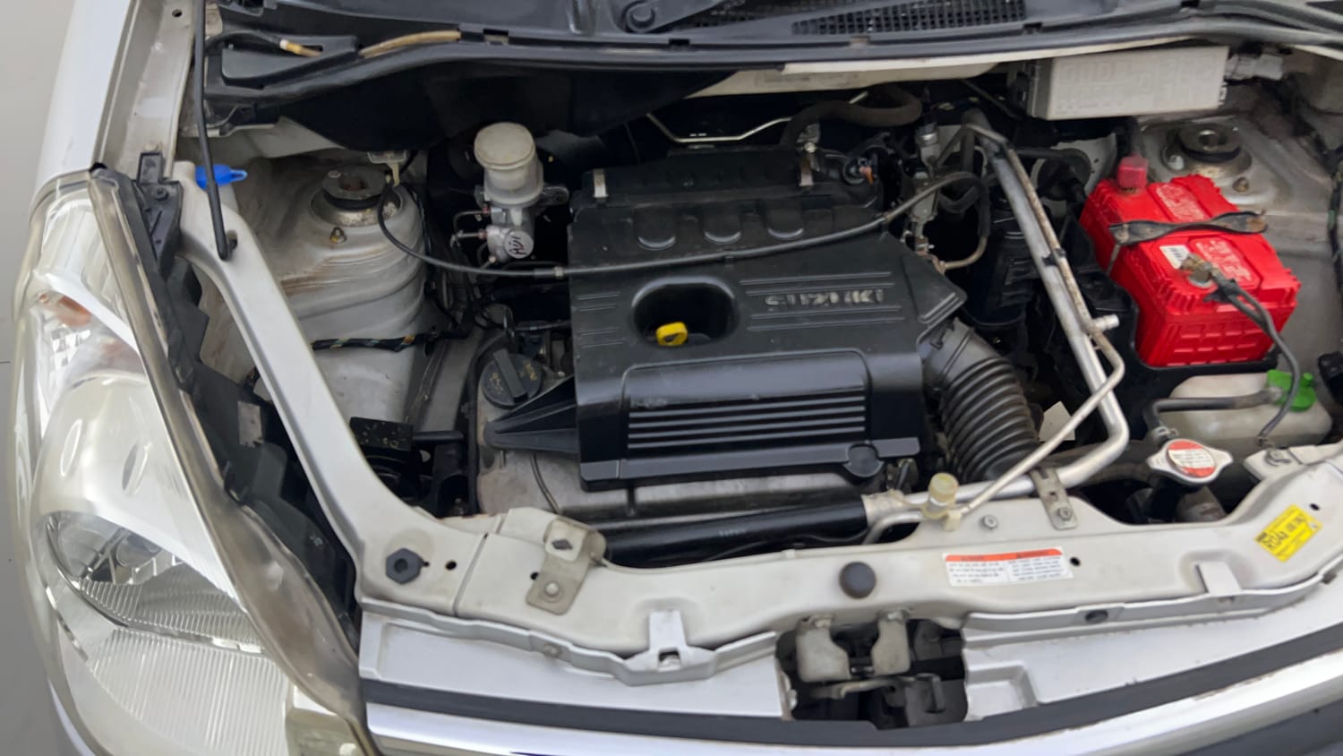 Used 2012 Maruti Suzuki Estilo VXi BS-IV Petrol Manual engine ENGINE RIGHT SIDE VIEW