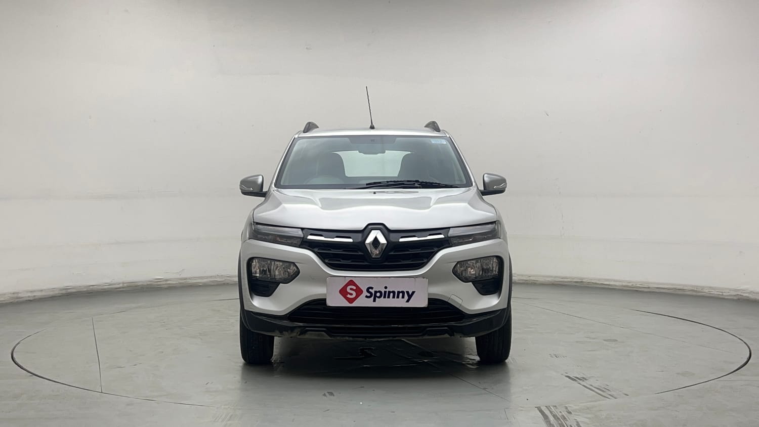 Used 2020 Renault Kwid RXT 1.0 AMT Opt Petrol Automatic exterior FRONT VIEW
