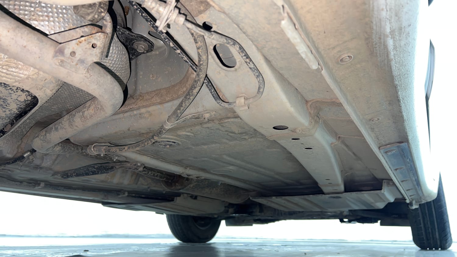 Used 2023 Maruti Suzuki Swift LXi Petrol Manual extra REAR RIGHT UNDERBODY VIEW
