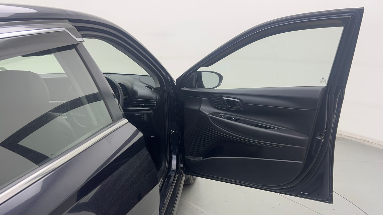 Used 2021 Hyundai i20 Sportz 1.2 MT Petrol Manual interior RIGHT FRONT DOOR OPEN VIEW