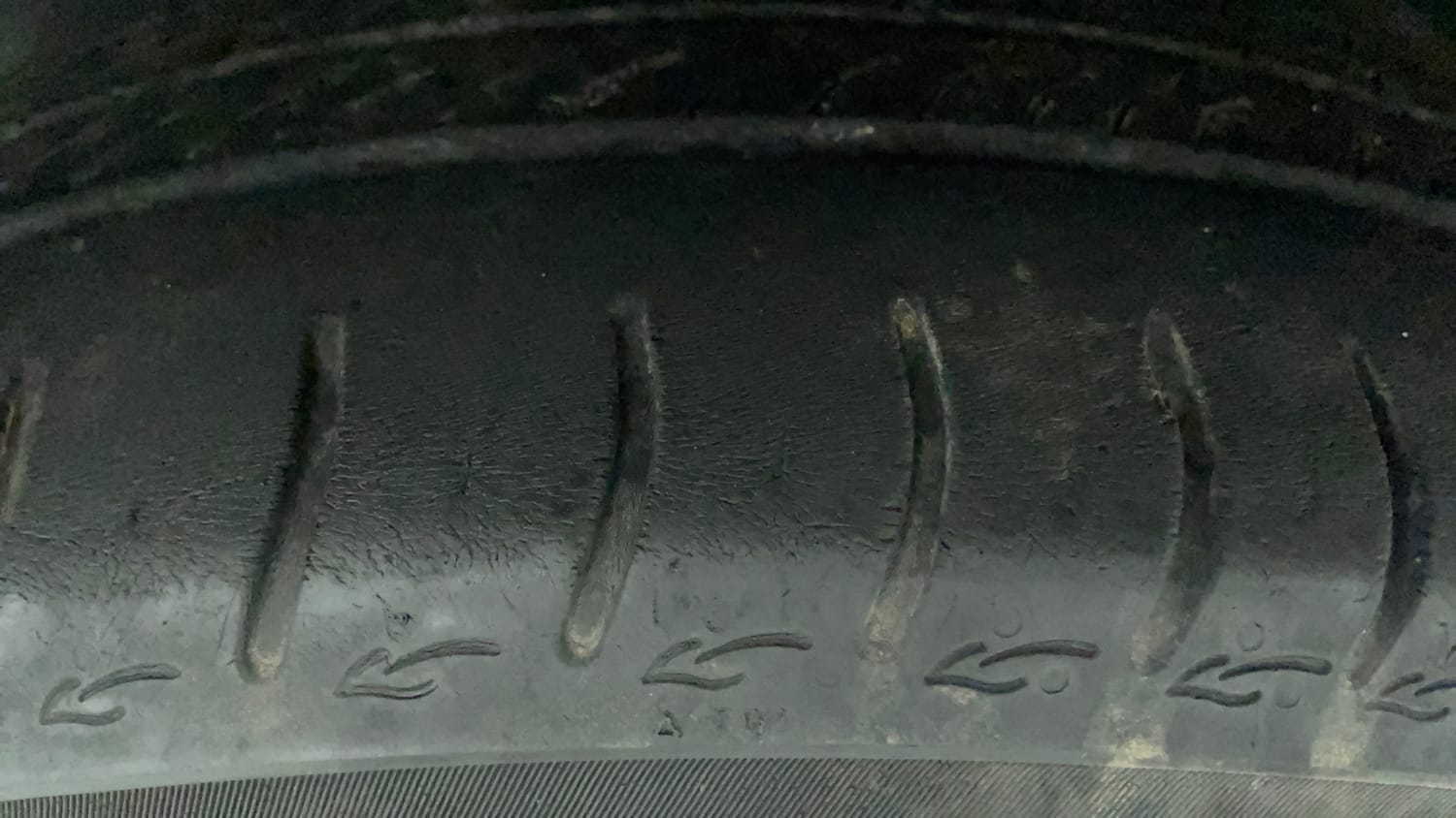 Used 2023 Tata Altroz XZ Plus (S) Diesel Diesel Manual tyres LEFT FRONT TYRE TREAD VIEW