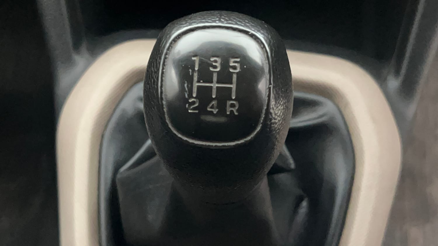 Used 2017 Hyundai Grand i10 Magna 1.2 Kappa VTVT Petrol Manual interior GEAR  KNOB VIEW
