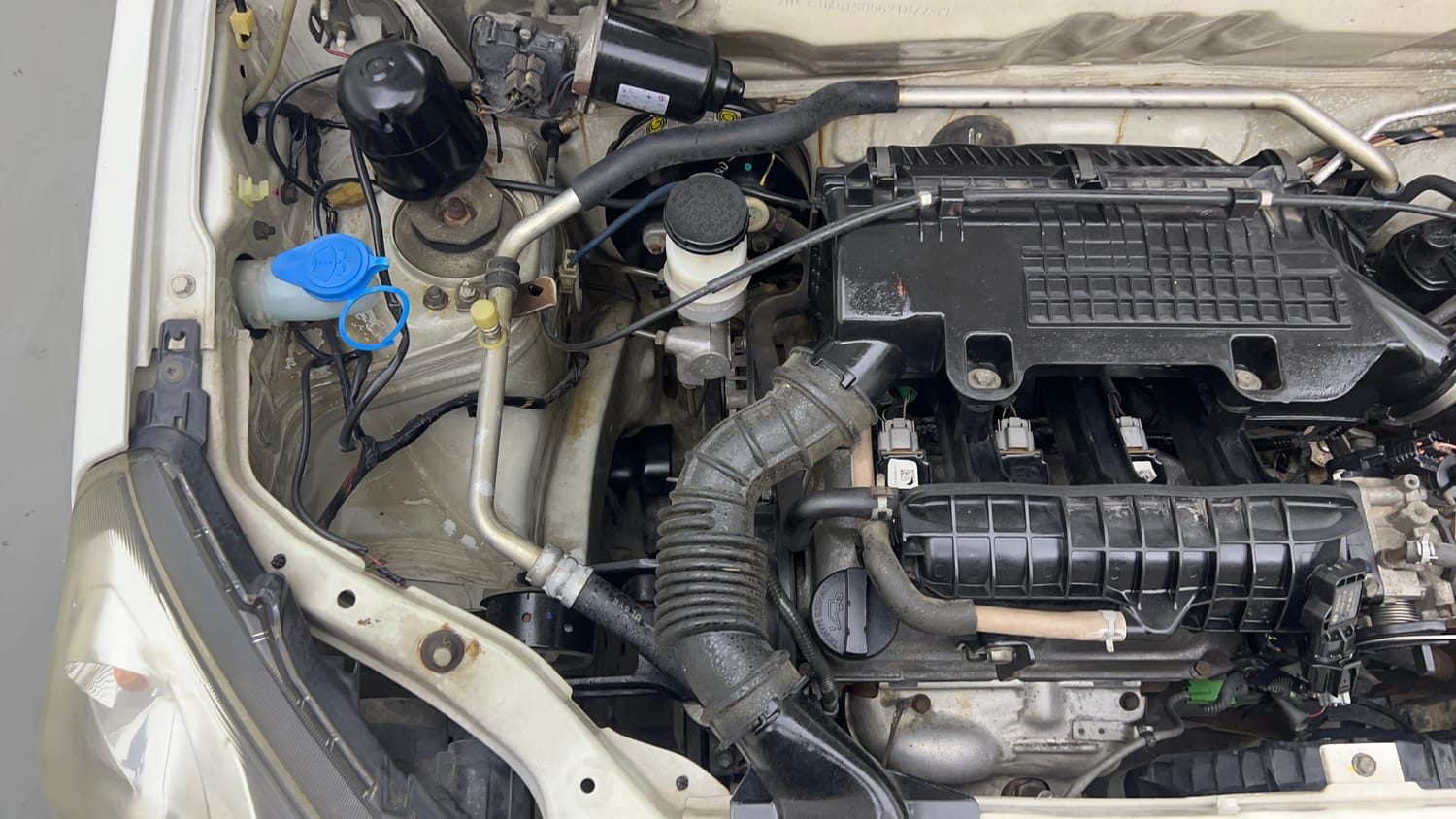 Used 2015 Maruti Suzuki Alto 800 Lxi Petrol Manual engine ENGINE RIGHT SIDE VIEW