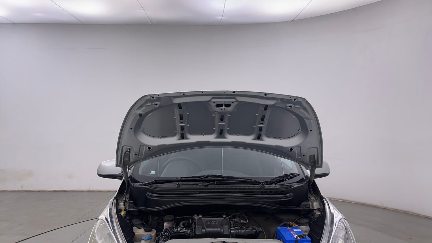 Used 2014 Hyundai Eon Sportz Petrol Manual engine ENGINE & BONNET OPEN FRONT VIEW