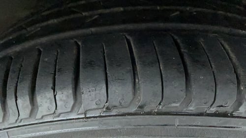 Used 2019 Tata Nexon XZA Plus Diesel Diesel Automatic tyres RIGHT FRONT TYRE TREAD VIEW