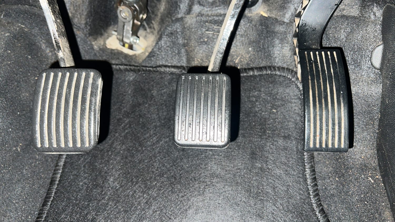 Used 2015 Hyundai Grand i10 Sportz 1.2 Kappa VTVT Petrol Manual interior PEDALS VIEW