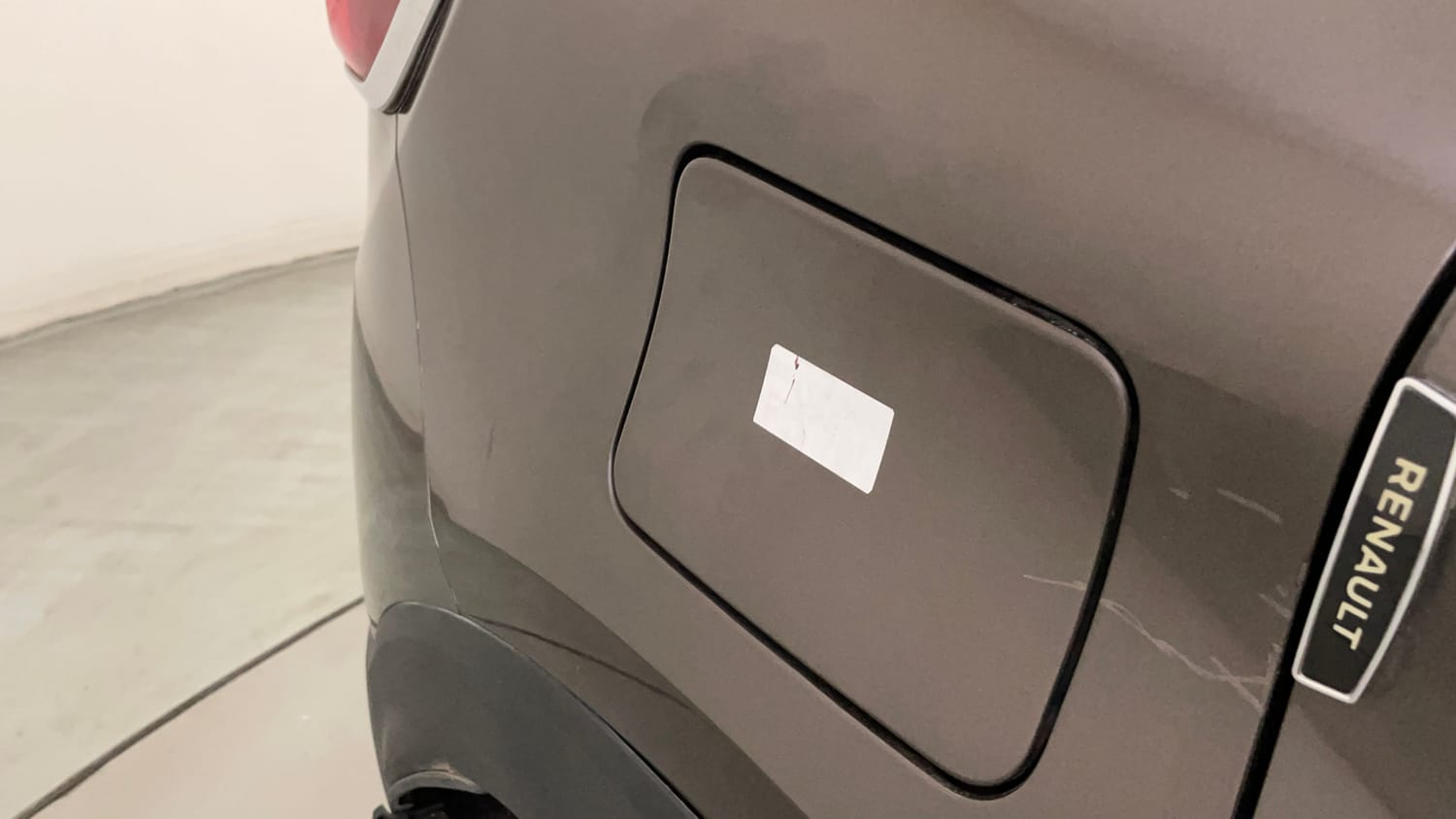 Used 2022 Renault Triber RXZ EASY-R AMT Dual Tone Petrol Automatic dents MINOR SCRATCH