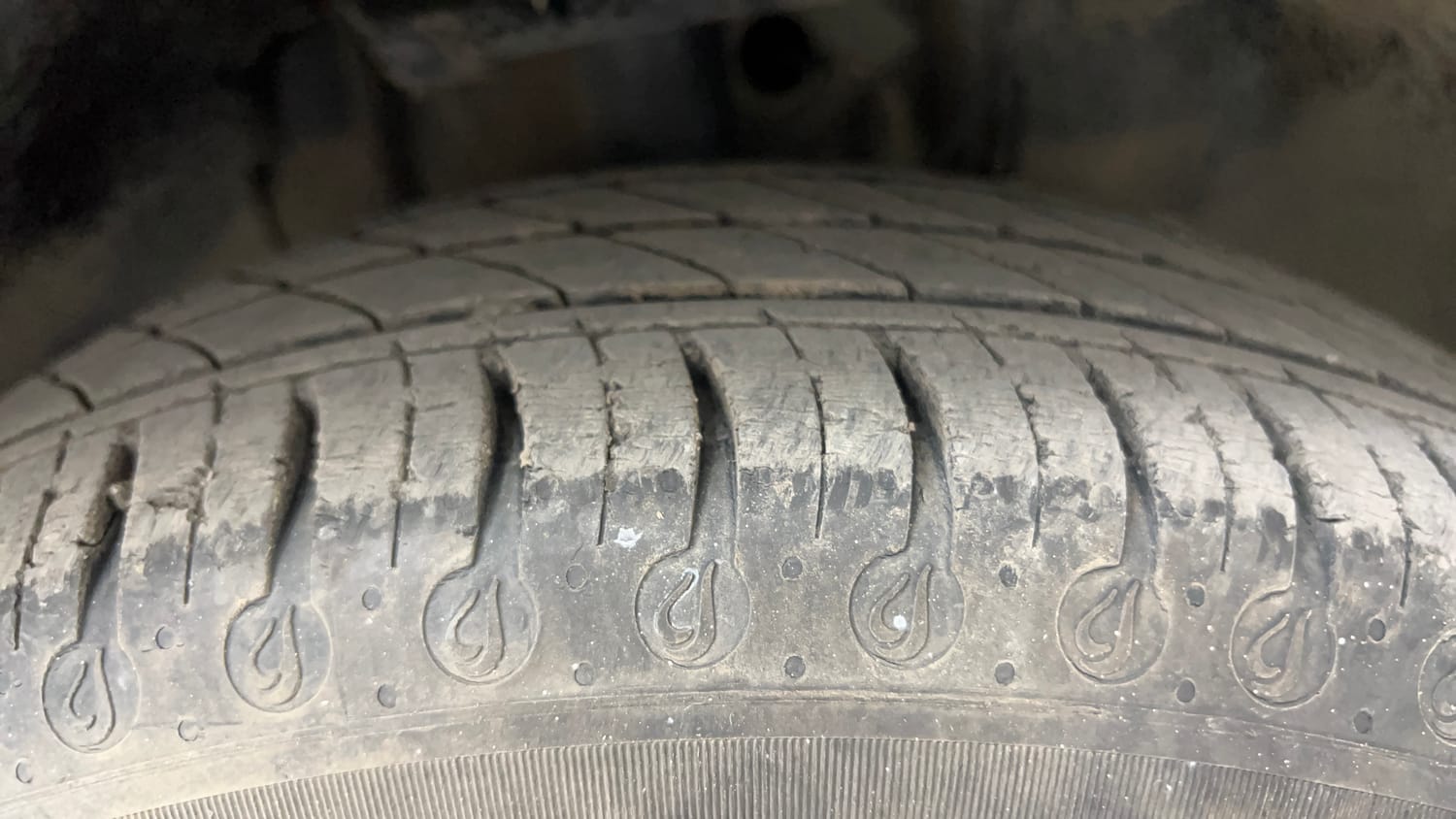 Used 2022 Tata Tigor XZ CNG Cng Manual tyres RIGHT FRONT TYRE TREAD VIEW