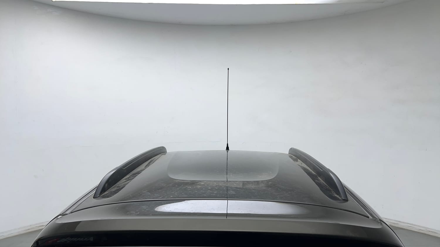 Used 2017 Renault Kwid 1.0 RXT Petrol Manual exterior EXTERIOR ROOF VIEW